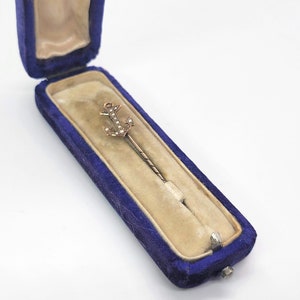 Victorian H White & Co 9ct Anchor Ascot Pin