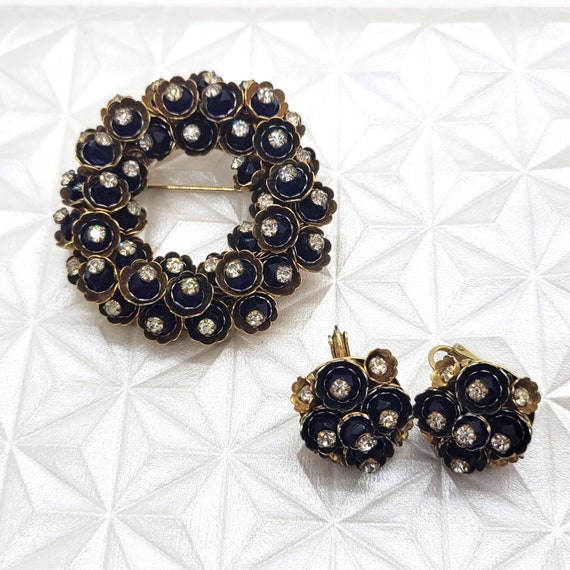 Vogue Jlry Blue Wreath Brooch & Matching Clip On E