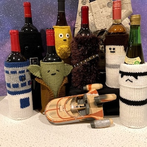 Star Wars Inspired Wine Bottle Cover, Wine Bottle Cozie - Hand Knit