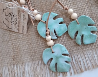 MONSTERA ESSENTIAL OIL diffuser, passive ceramic oil diffuser leaf, hanging diffuser, car diffuser, stoneware clay diffuser, aromatherapy