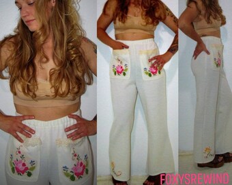 MAPLE Leaf 1960/'s 70/'s Vintage Cream White Bell Bottoms Pants with Rust Orange Green Leafy Design size Small Oh CANADA