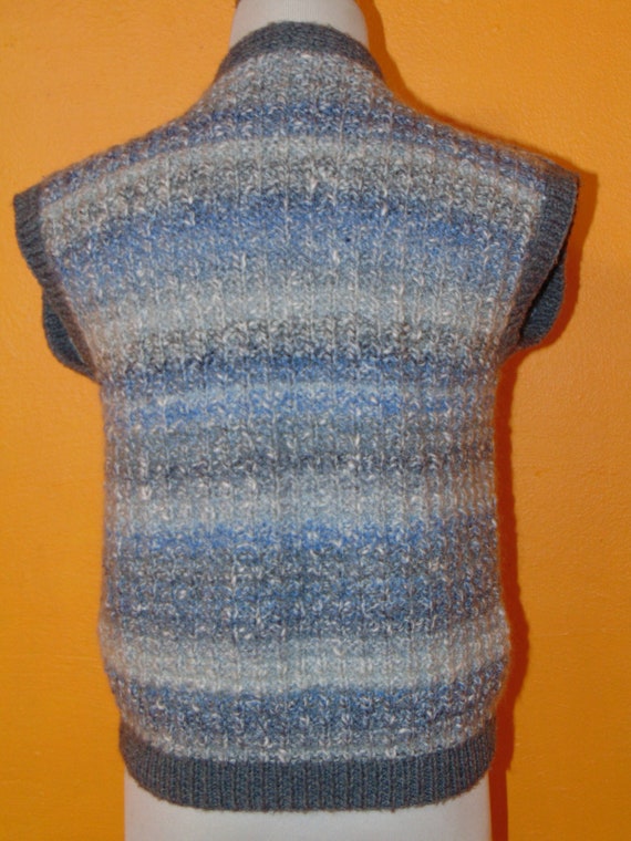 Vintage 1970s 80s sweater vest Blue Button vest c… - image 6