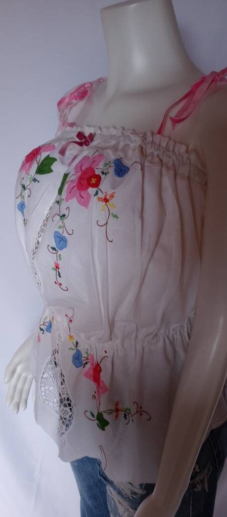Vintage 1970s Tablecloth White Blouse Applique Pink Blue | Etsy