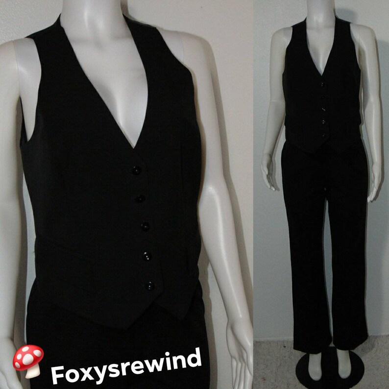 Vintage women/'s black tailored vest Pockets lined back buckle Satin hipster mod ball