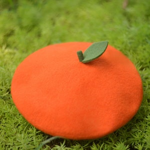 Handmade wool Beret in Orange Lemon Colour, Spring Fall Winter Beret for Girl/Women /  French Style Vintage/ Painter Beret