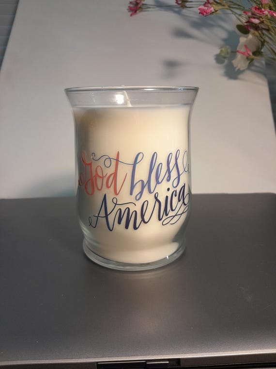 16oz Soy Candle Vanilla Scented / FREE Shipping / Handmade / Home Decor