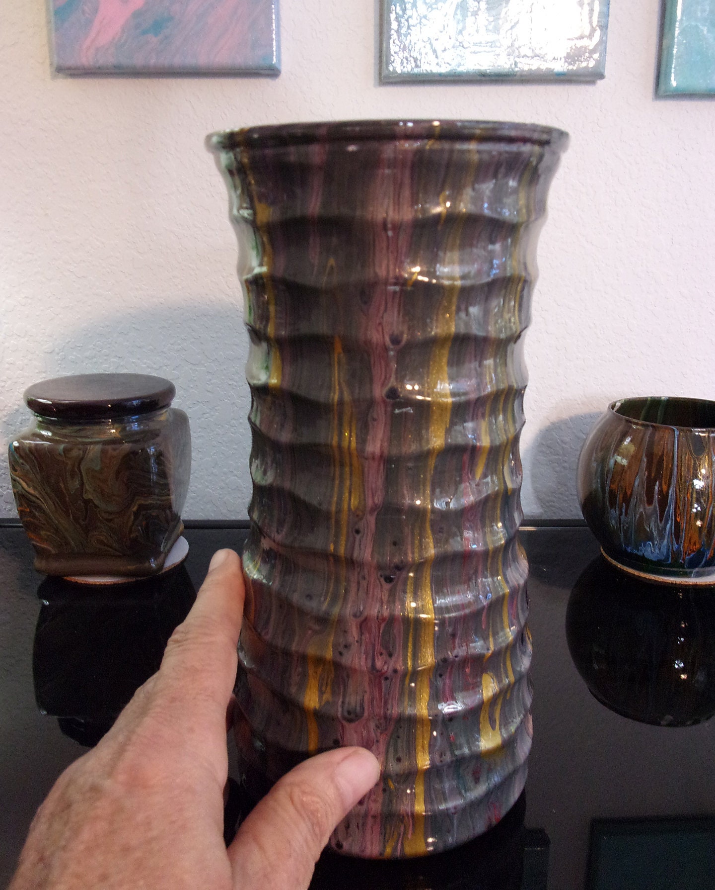 One0fAKind Beautiful Resin Pour Long Flower Vase Red & Gold