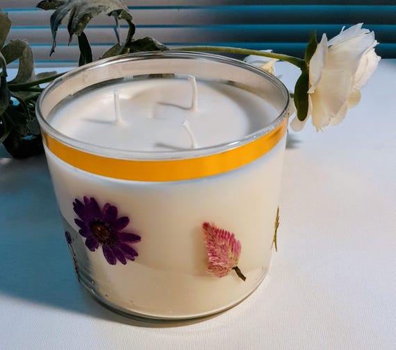 Handmade 24oz Soy Candle: Vanilla Scented with Flower Design