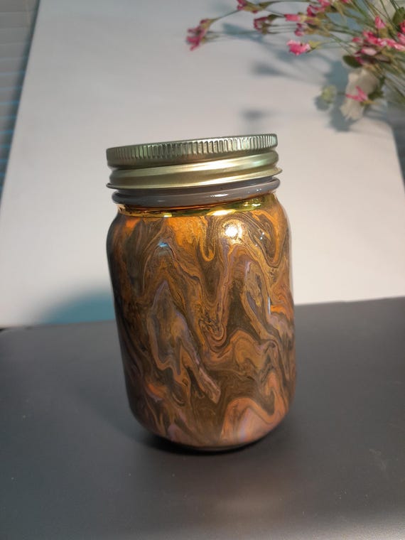24oz Soy Candle Vanilla Scented / FREE Shipping / Handmade with Lid
