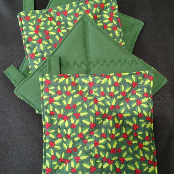 Christmas Potholders, Snowflakes, Holly, Grinch, Red, Green, Hanging loop, extra thick, Cotton, Flannel, Insulbrite, quilted, hand made