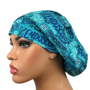 Gorro quirúrgico, gorro quirúrgico europeo, gorro quirúrgico para cirujano gastroenterólogo, gorro quirúrgico para enfermero, gorro quirúrgico para personal sanitario, gorro quirúrgico DK, gastroenterólogo endoscópico