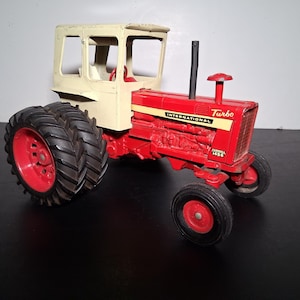 Vintage Ertl International 1456