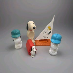 Avon Snoopy Soap Dish - Etsy