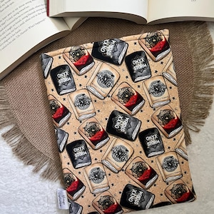 Dragon Fantasy Book Series Inspired Bookish Sleeve / iPad / Tablet / Kindle Cover