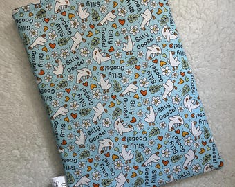 Capa para iPad/Tablet/Kindle com o tema "Ganso Bobo à Solta"