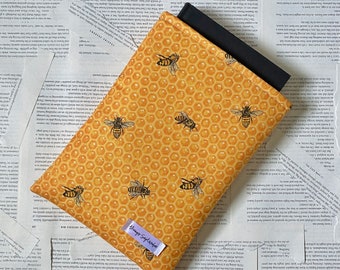 Honeycomb Bees Bookish Sleeve/iPad/Tablet Cover