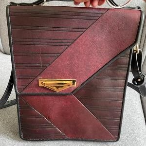 Vintage Leather Messenger Bag by Roche, Slim Vertical Case, Embossed Burgundy Leather, Gold Tone Clasp, Documents Carrier, 1980s image 9