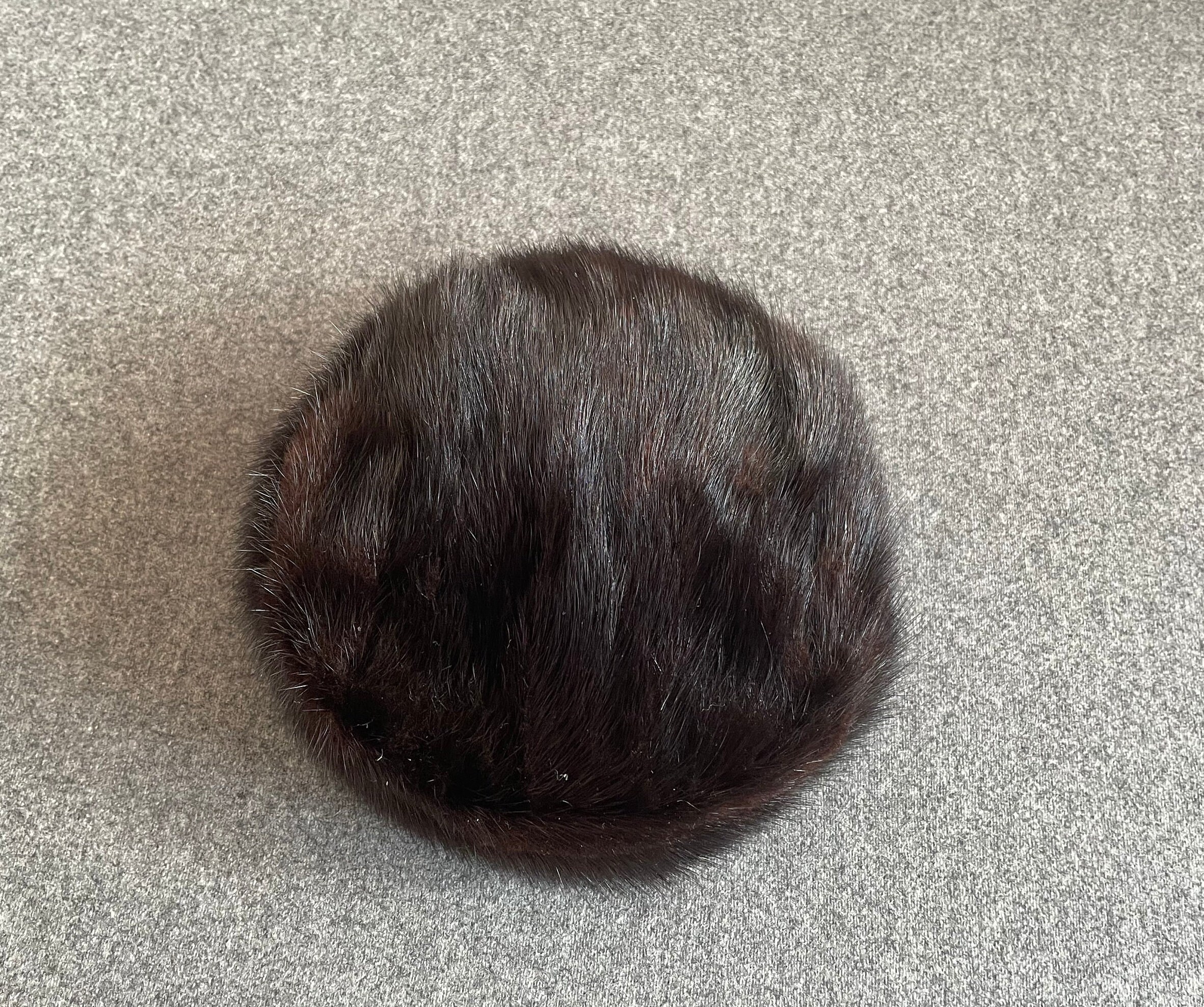 Mid Century Vintage Mink Pillbox Hat, Rich Natural Dark  display picture 1