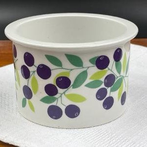 Vintage Arabia Finland Pomona Blueberry Jar, 0.24 Liters,  Ulla Procope and Raija Uosikkinen Designers, 1965 - 1975