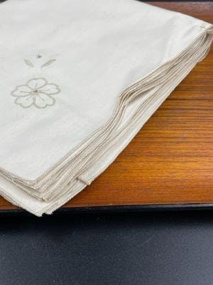 Lot de 4 serviettes de table en lin et en coton - blanc e
