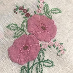 Vintage Linen Tablecloth with Embroidery and Appliqué Flowers in Pink and Yellow, 33 inches Square, Excellent Quality Handiwork