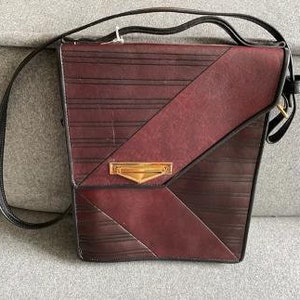 vintage Sac messager vertical en cuir Roche, étui vertical fin, cuir bordeaux gaufré, fermoir doré, porte-documents, années 80