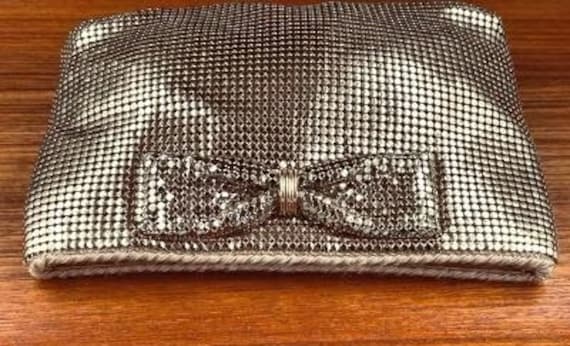 Vintage Gold Mesh Clutch or Crossbody, Bow Accent… - image 10