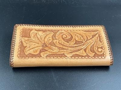 Portefeuille Ancien En Cuir De 1946 - Super état, Intérieur Propre, Dentelle Et Finitions
