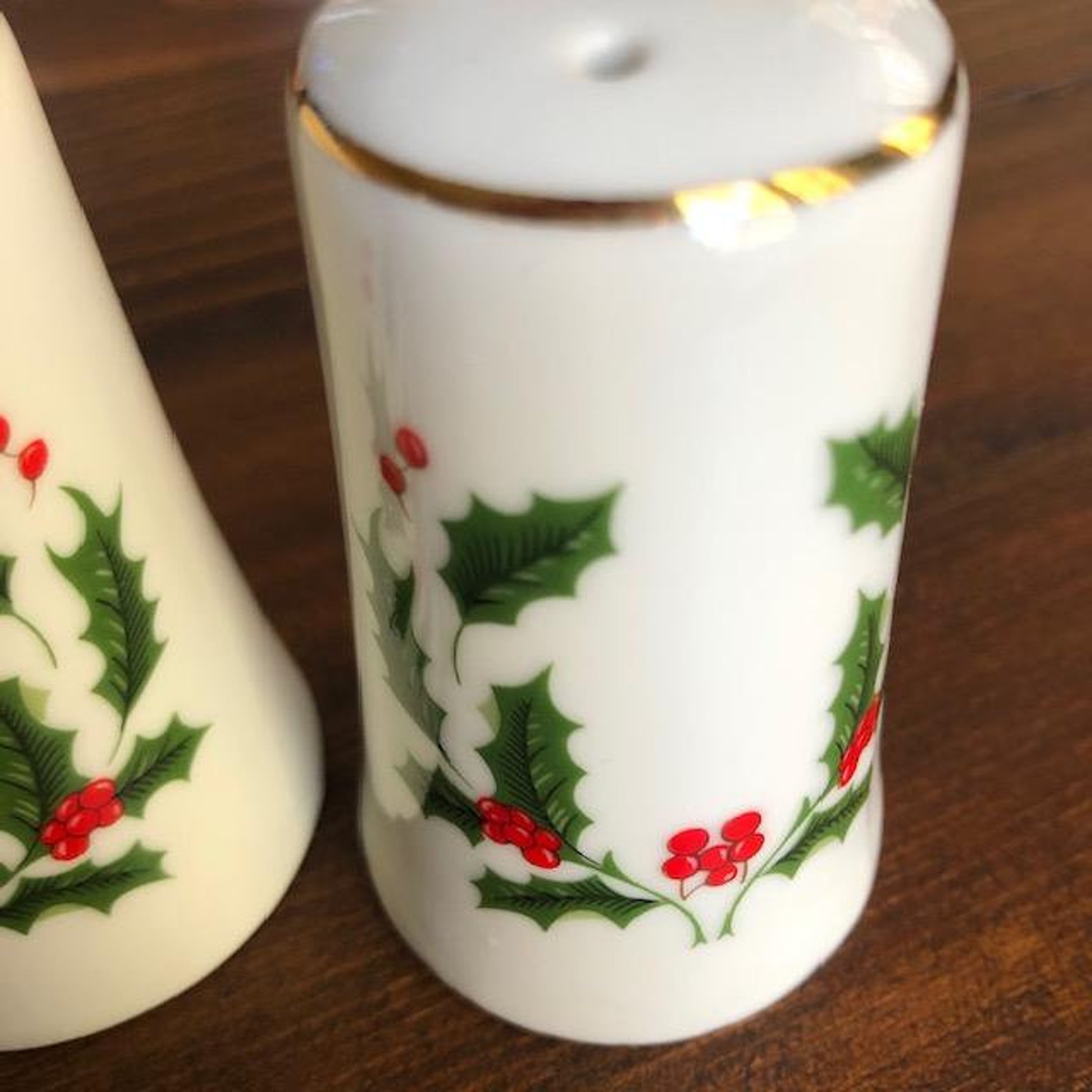 Vintage Christmas Salt And Pepper Shakersnull