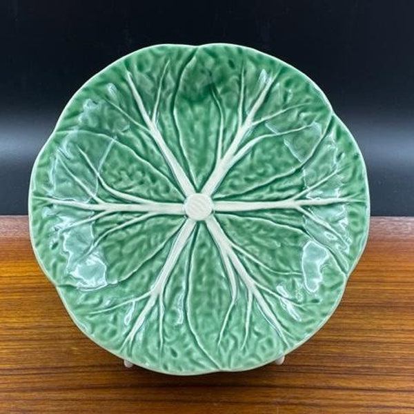 Vintage Bordallo Pineiro Green Majolica Cabbage Leaf Salad Plate (One Plate), 7 1/2" Inches in Diameter, Made in Portugal