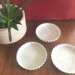 Vintage French White Porcelain Creme Brûlée Dishes with Scalloped Edges - Classic design, Made in France, 4.5 Inches diameter