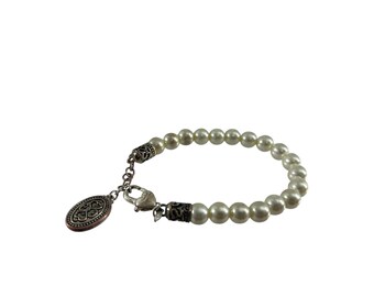Vintage Avon Faux Pearl Beaded Bracelet Silver Tone Filigree Accents Heart Clasp