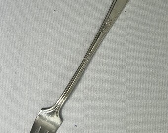 Vintage Fork WM Rogers & Son AA Mayfair Silverplate Cocktail Seafood 5.75" Long