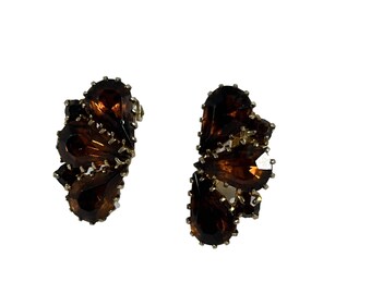 Vintage Smoky Topaz Rhinestones Clip On Gold Tone Glam Retro Dressy