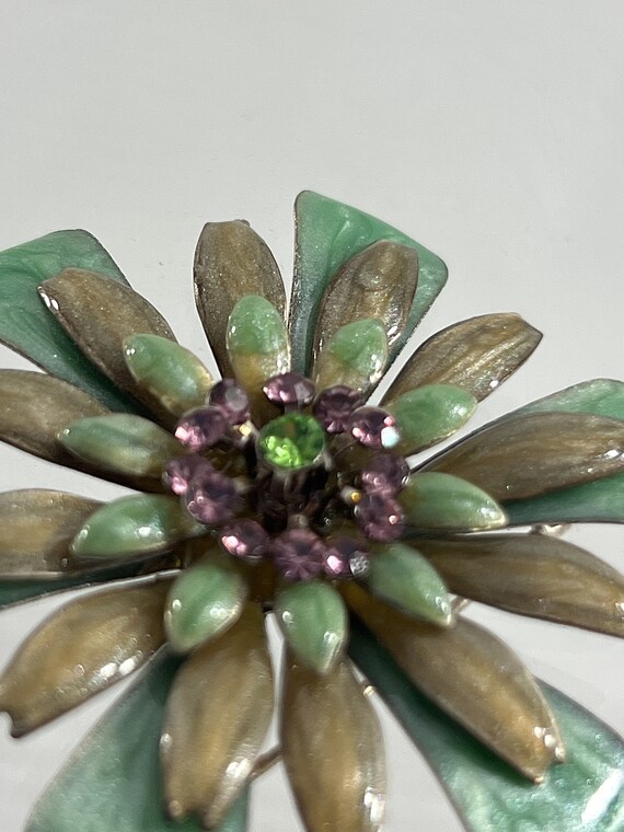Vintage Flower Pin Brooch Green Metal Enamel Rhin… - image 3