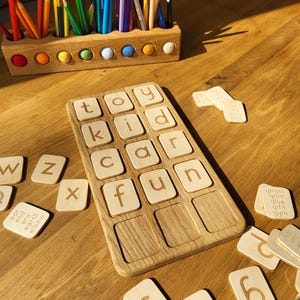 Tabuleiro de madeira do alfabeto Montessori com 3×5 cartas de letras, atividades de aprendizagem, escola, educação domiciliar, pré-escola, presente de aniversário para crianças, sala de leitura