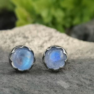 Silver moonstone stud earrings, hamdmade gemstone studs