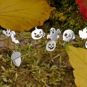Mix and match Silber Halloween Herbst Ohrstecker, Schädel, Kürbis, Blätter, Fledermaus, Eichel