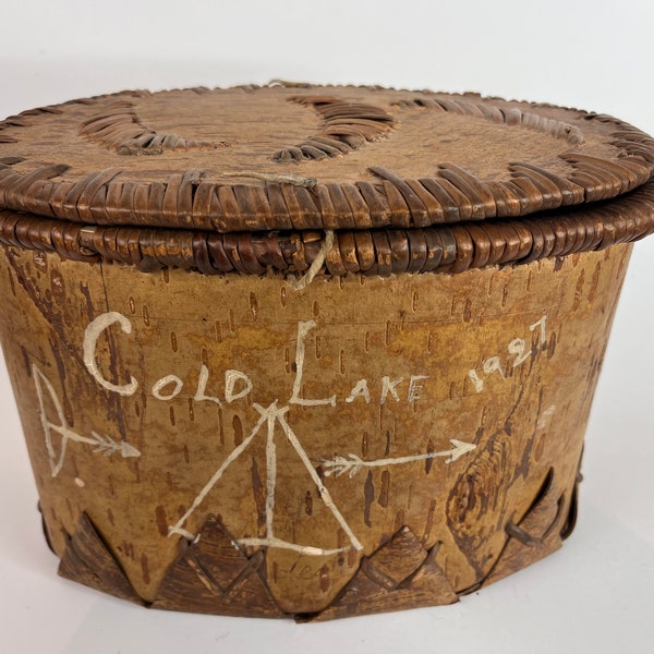 Vintage Native American Birch Bark Basket With Lid, antique birch bark decorated container, dated 1927, antique first nation basket