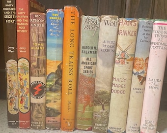 Scelta. Libri con sovraccoperta. Libri con vere copertine. Sovraccoperta, copertine originali colorate su classici per bambini originali. Alcuni di prima edizione.