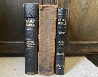 Old Black Bible. 1910&#39;s Bible. 1950, 1970s Bible. KJV, Revised Standard, Scofield Reference. Antique Leather Distressed Black Book