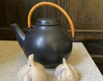 Black Ceramic Teapot. Arabia of Finland Teapot. Ceramic Teapot with Wooden Handle.