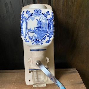 De Ve Delft Coffee Grinder. Vintage Blue White Dutch Coffee Grinder. Hanging Blue/White Decor.