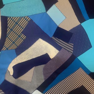 Polyester Crazy Quilt. Blue Patch Quilt. Small Patchwork Lap Quilt. Vintage Polyester Patch Small Quilt/Throw. 68 x 45