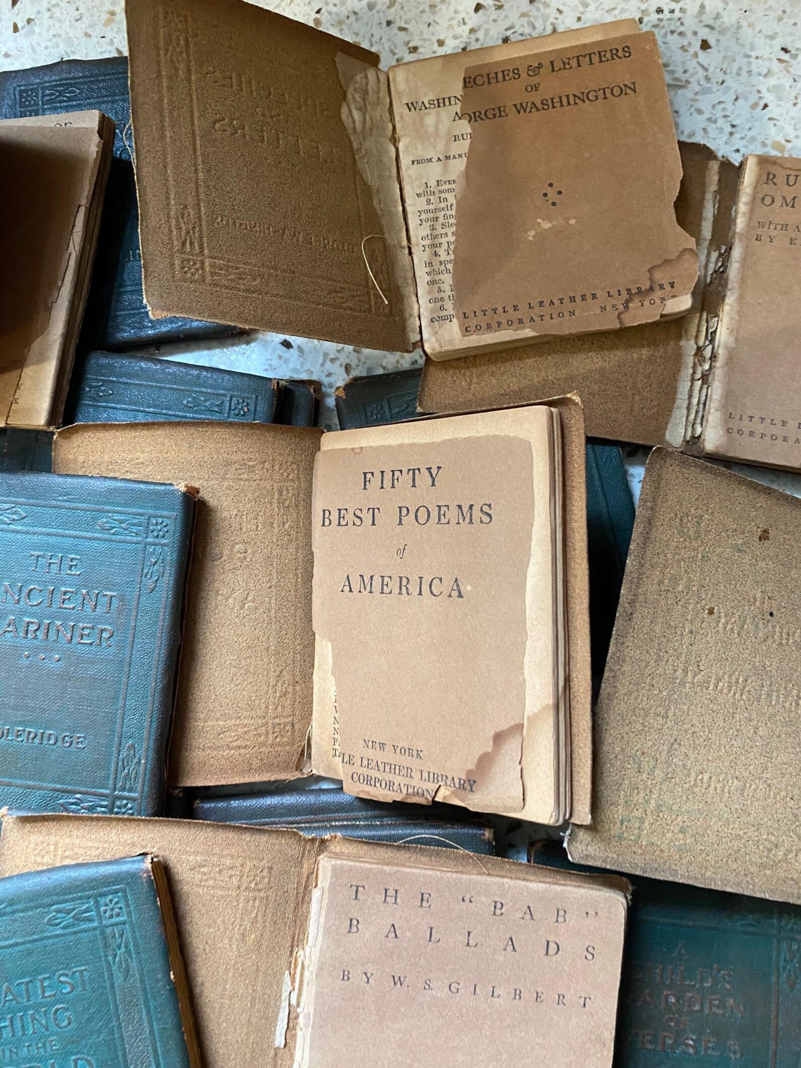 Antique Mini Books. Classic Leather Library Corp. Wilde, Kipling