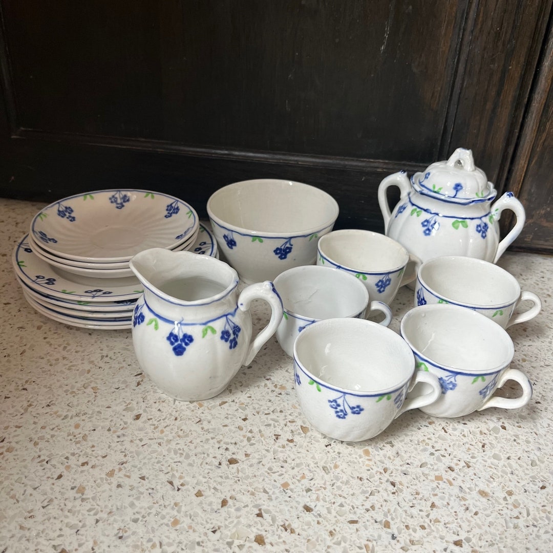 17 Mini Tea Set. Allerton Doll/child Tea Set. Small English Blue White