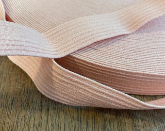Bloch Pointe Shoe Elastic. 3/4 Inch W Elastic Criss Cross Top Ankle. Elastic to Finish Point Shoes. 100 inches per Order.
