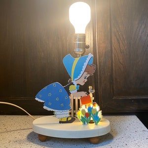 Girl Garden MCM Lamp. Girl&#39;s Vintage Night Lamp, Bed Lamp, Girl in Garden Lamp. Retro Colorful Lamp