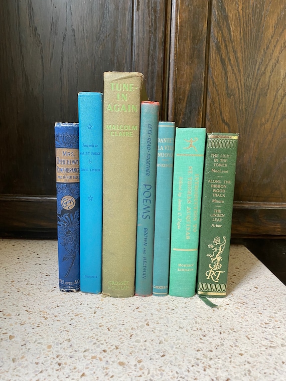 Choice. 7 Old Hardbacks. Green Blue Collect Vintage Hardbacks. 1st Edition. Romance Treasury Acquinas Poetry History Bio Novel La Vita Nuova