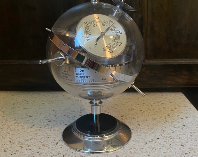 Sputnik German Barometer. Free Standing Sputnik Weather Station